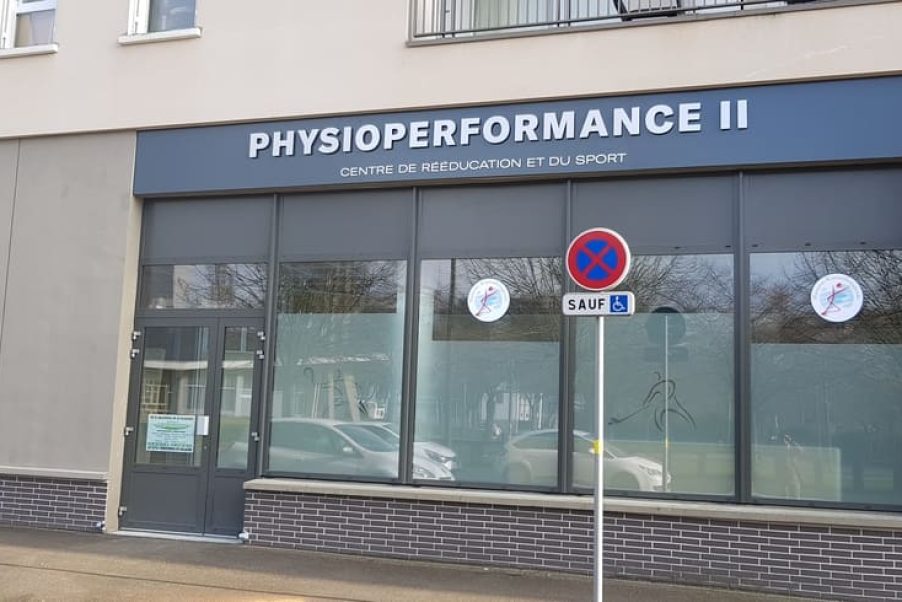enseigne_physioperformance_graphiprint1